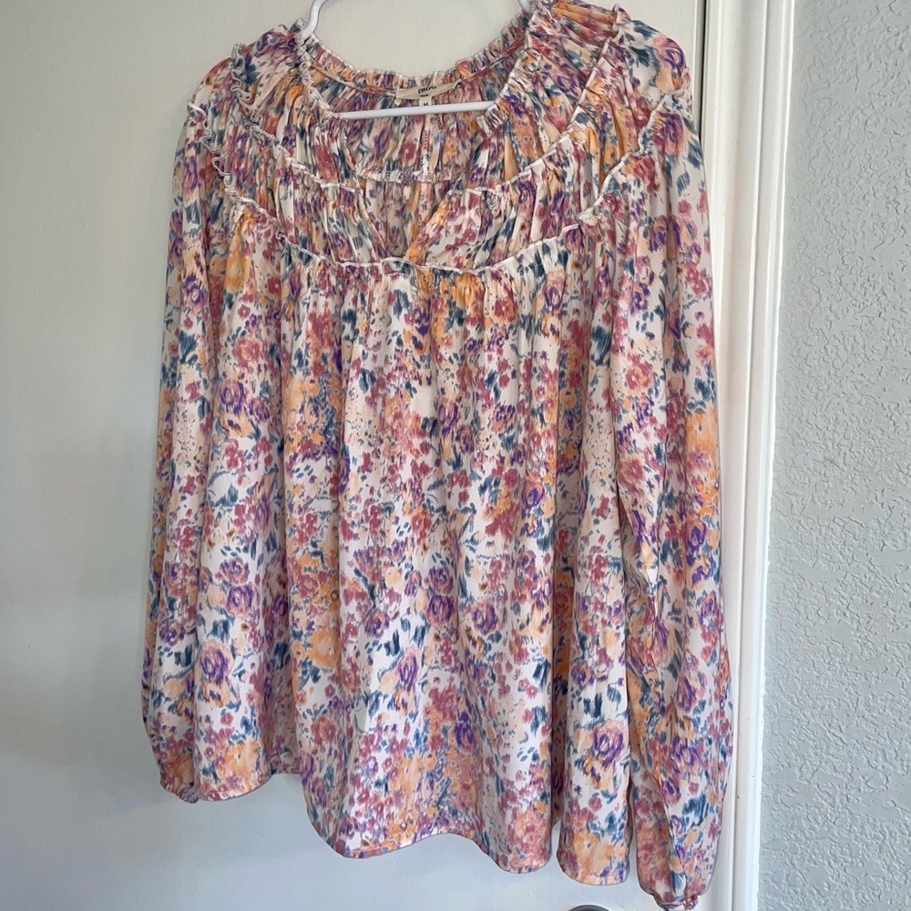 Floral entro long sleeve top